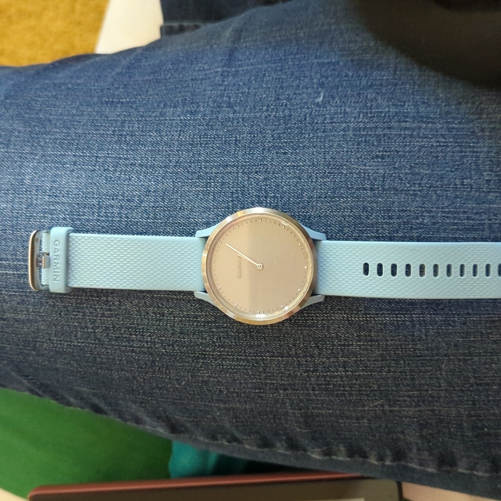 Garmin Vivomove HR smartwatch